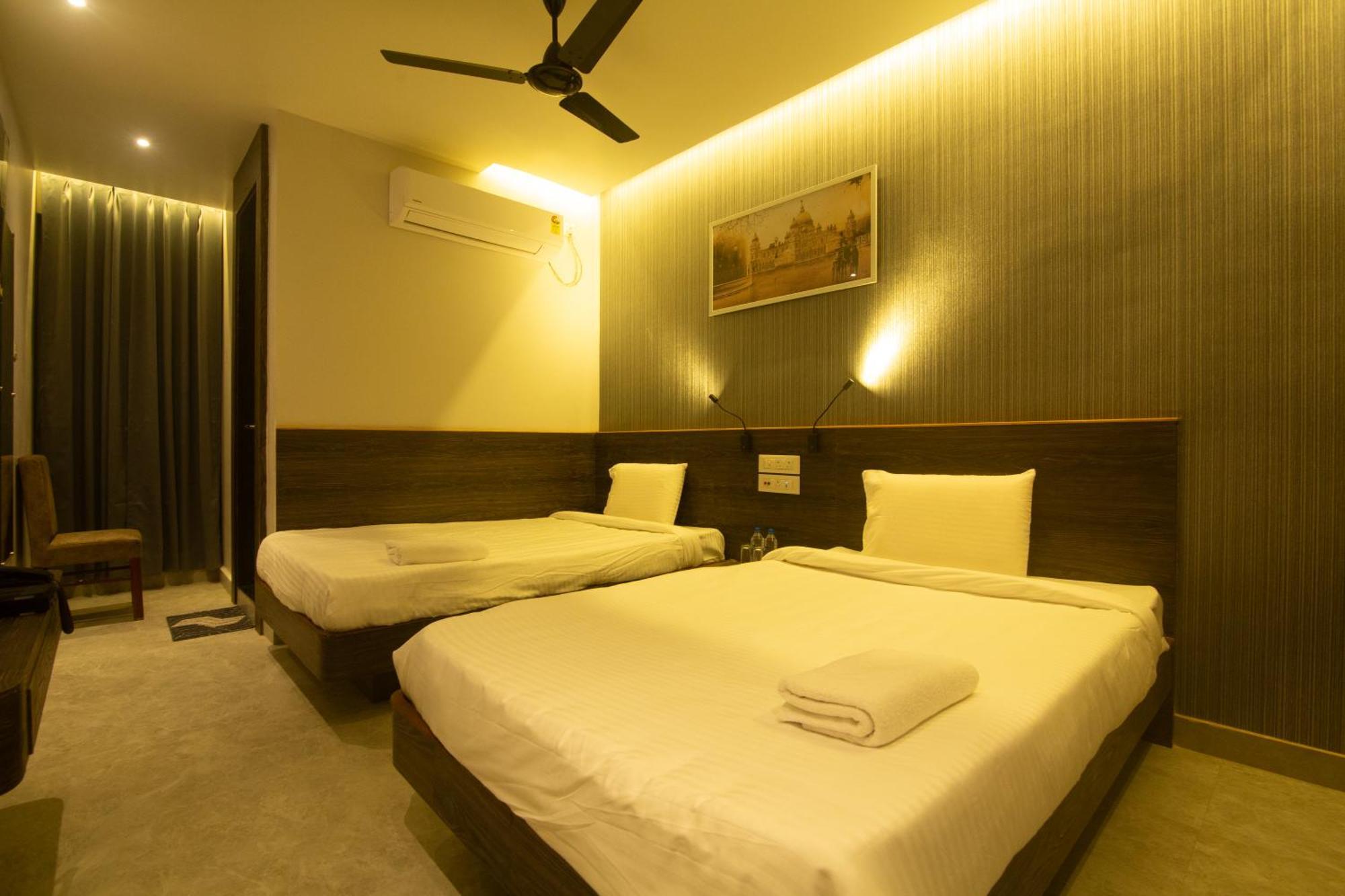 Hotel Palace View Murshidabad Eksteriør bilde