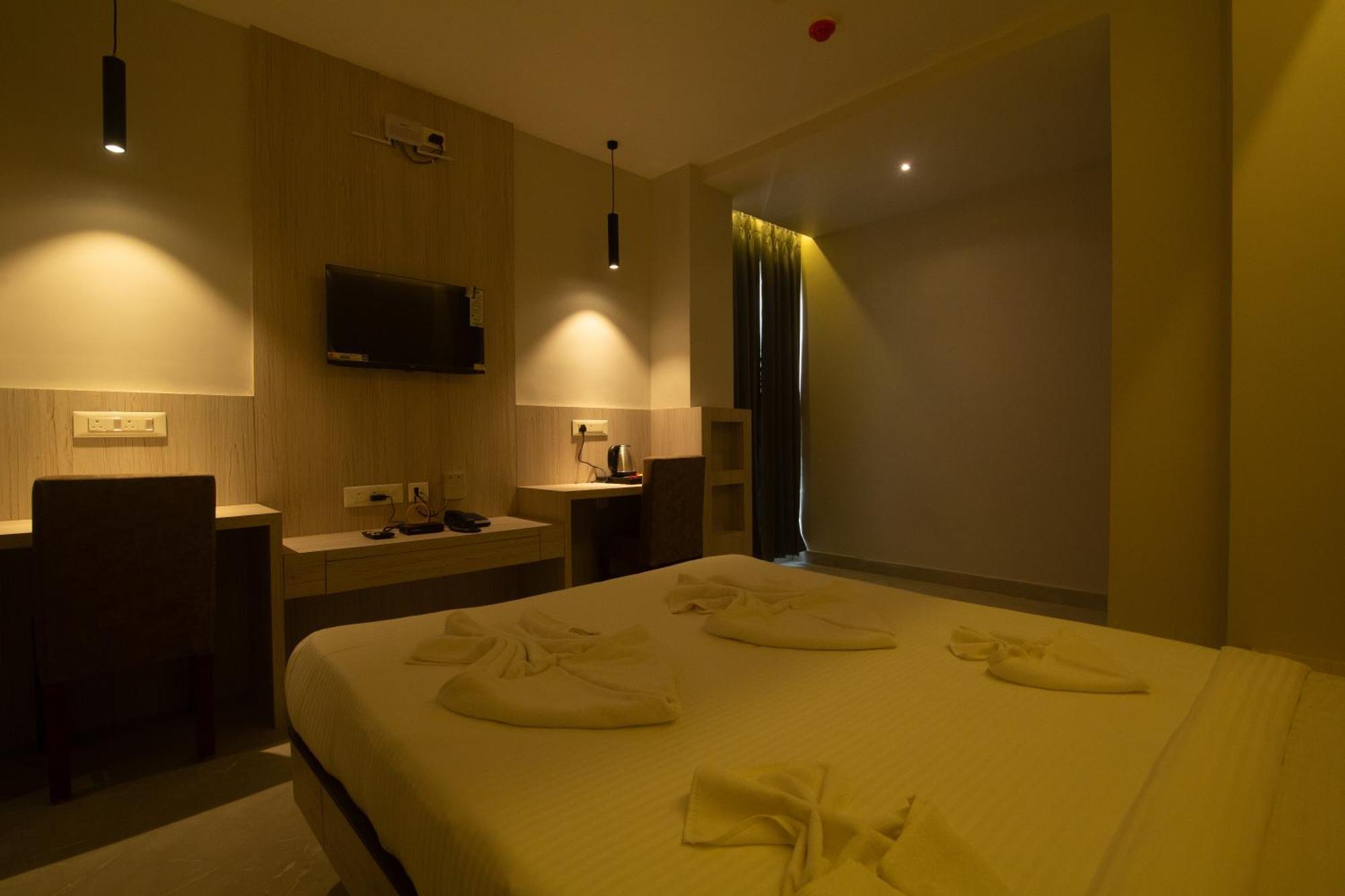Hotel Palace View Murshidabad Eksteriør bilde