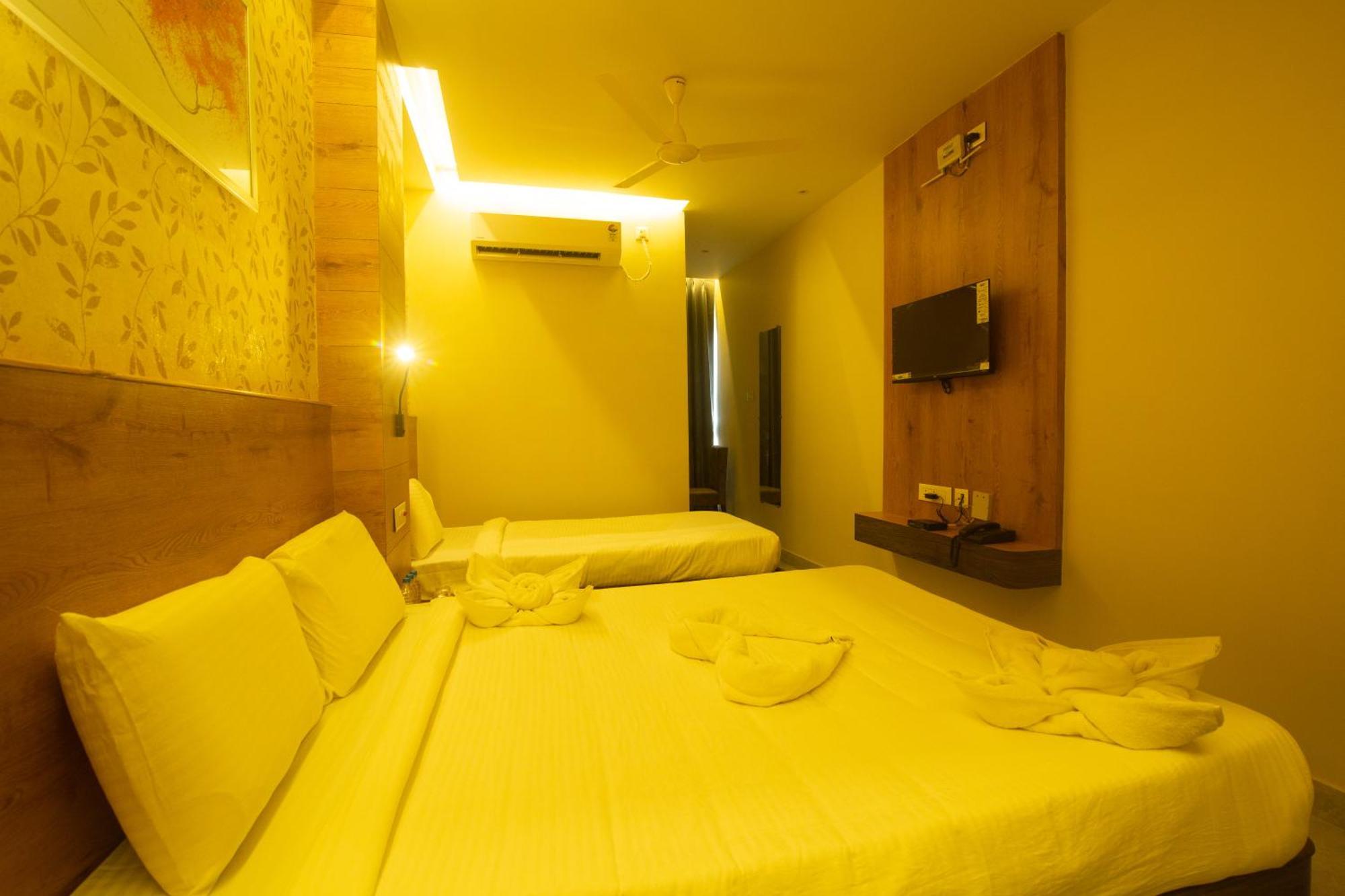 Hotel Palace View Murshidabad Eksteriør bilde